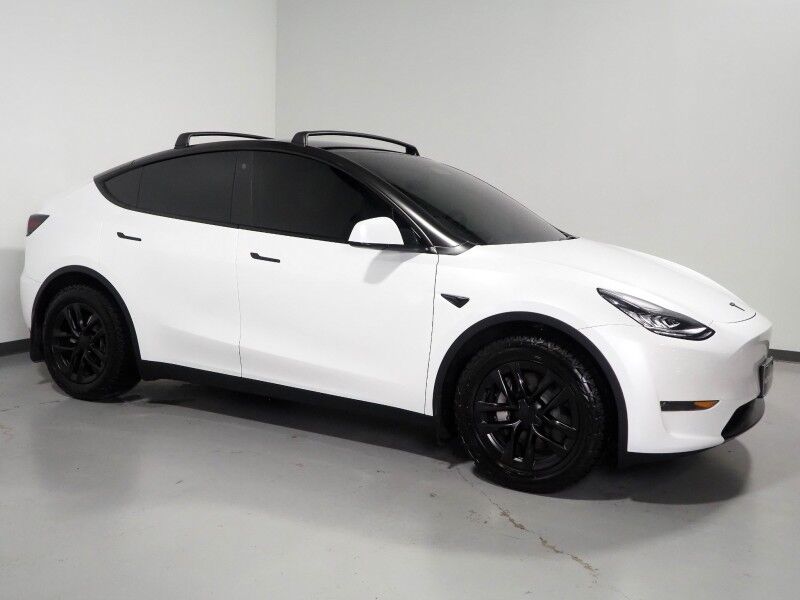 2023 Tesla Model Y Long Range AWD *AUTOPILOT, NAVIGATION, SAFETY ALERTS, ADAPTIVE CRUISE, SURROUND VIEW CAMERAS, PANORAMA GLASS ROOF, HEATED SEATS/STEERING WHEEL, WIRELESS CHARGING