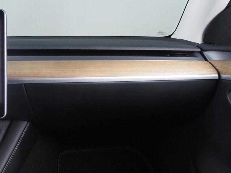 2023 Tesla Model Y Long Range AWD *AUTOPILOT, NAVIGATION, SAFETY ALERTS, ADAPTIVE CRUISE, SURROUND VIEW CAMERAS, PANORAMA GLASS ROOF, HEATED SEATS/STEERING WHEEL, WIRELESS CHARGING Round Rock TX