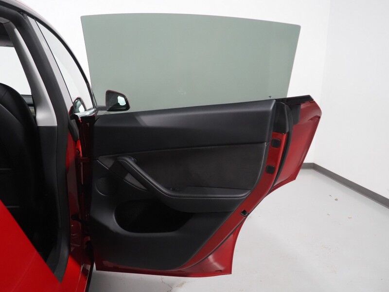 2023 Tesla Model Y Long Range AWD *AUTOPILOT, NAVIGATION, SAFETY ALERTS, ADAPTIVE CRUISE, SURROUND VIEW CAMERAS, PANORAMA GLASS ROOF, HEATED SEATS/STEERING WHEEL, WIRELESS CHARGING Round Rock TX