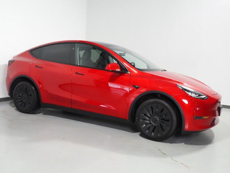 2023 Tesla Model Y Long Range AWD *AUTOPILOT, NAVIGATION, SAFETY ALERTS, ADAPTIVE CRUISE, SURROUND VIEW CAMERAS, PANORAMA GLASS ROOF, HEATED SEATS/STEERING WHEEL, WIRELESS CHARGING