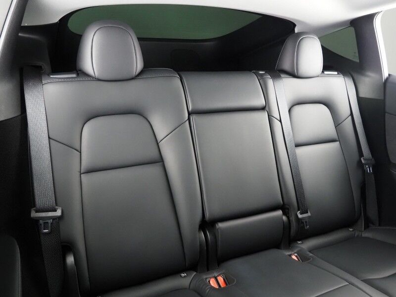 2023 Tesla Model Y Long Range AWD *AUTOPILOT, NAVIGATION, SAFETY ALERTS, ADAPTIVE CRUISE, SURROUND VIEW CAMERAS, PANORAMA GLASS ROOF, HEATED SEATS/STEERING WHEEL, WIRELESS CHARGING Round Rock TX