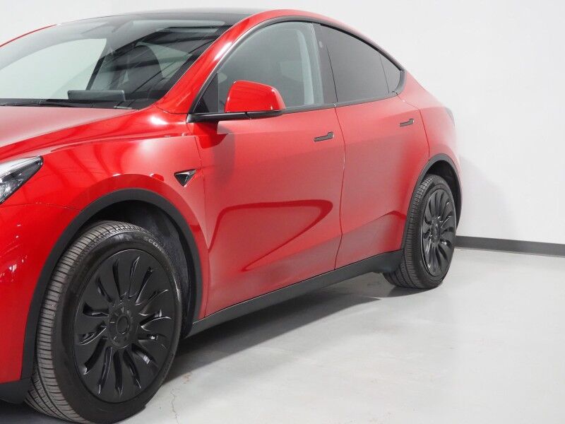 2023 Tesla Model Y Long Range AWD *AUTOPILOT, NAVIGATION, SAFETY ALERTS, ADAPTIVE CRUISE, SURROUND VIEW CAMERAS, PANORAMA GLASS ROOF, HEATED SEATS/STEERING WHEEL, WIRELESS CHARGING Round Rock TX