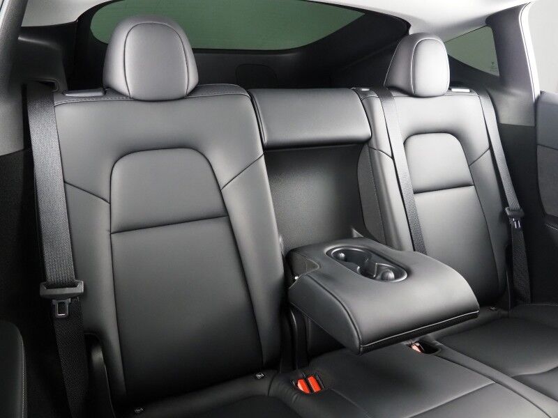 2023 Tesla Model Y Long Range AWD *AUTOPILOT, NAVIGATION, SAFETY ALERTS, ADAPTIVE CRUISE, SURROUND VIEW CAMERAS, PANORAMA GLASS ROOF, HEATED SEATS/STEERING WHEEL, WIRELESS CHARGING Round Rock TX