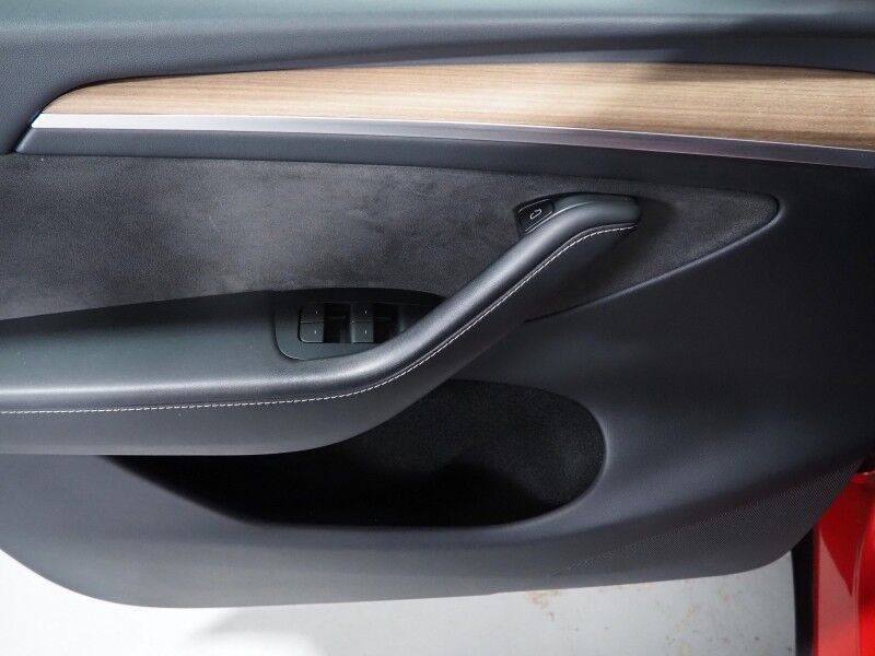 2023 Tesla Model Y Long Range AWD *AUTOPILOT, NAVIGATION, SAFETY ALERTS, ADAPTIVE CRUISE, SURROUND VIEW CAMERAS, PANORAMA GLASS ROOF, HEATED SEATS/STEERING WHEEL, WIRELESS CHARGING Round Rock TX