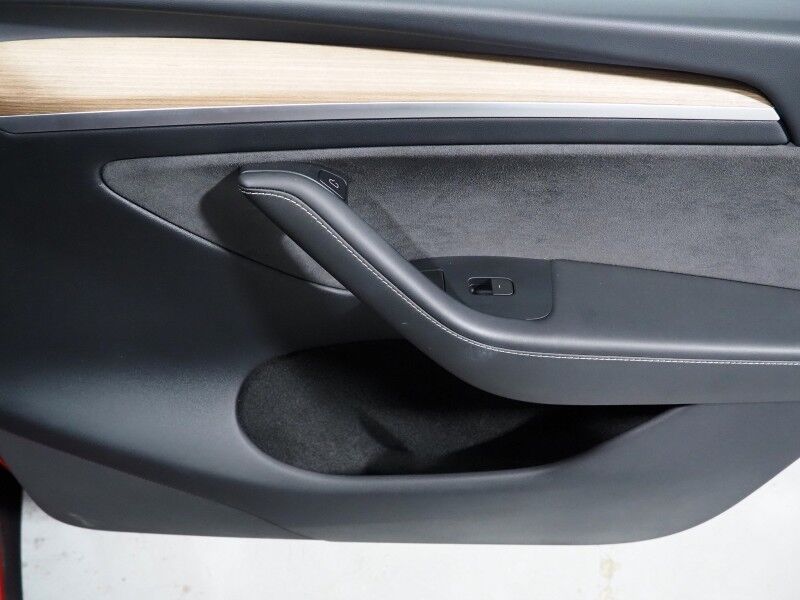 2023 Tesla Model Y Long Range AWD *AUTOPILOT, NAVIGATION, SAFETY ALERTS, ADAPTIVE CRUISE, SURROUND VIEW CAMERAS, PANORAMA GLASS ROOF, HEATED SEATS/STEERING WHEEL, WIRELESS CHARGING Round Rock TX