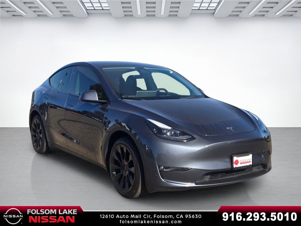 2023 Tesla Model Y Long Range AWD HW4 7 Pass