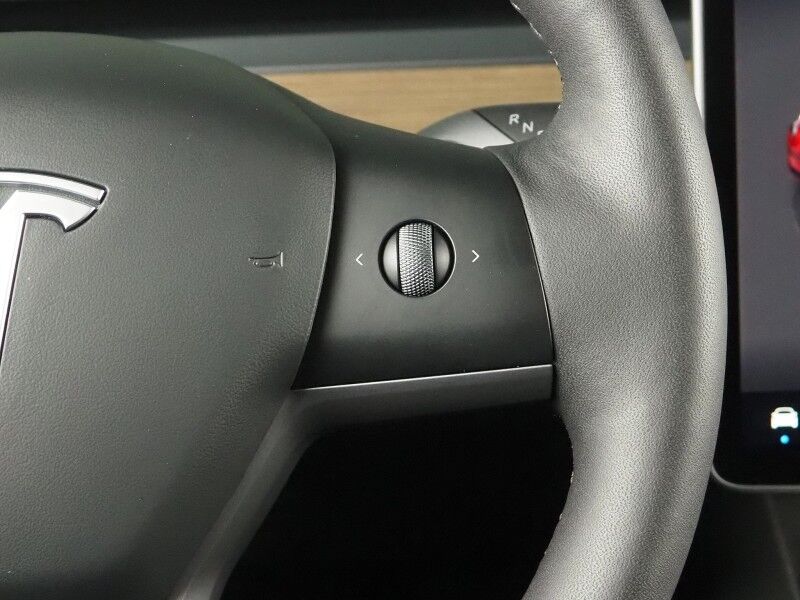 2023 Tesla Model Y Long Range AWD *TRAFFIC AWARE CRUISE CONTROL, NAVIGATION, SAFETY ALERTS, SURROUND VIEW CAMERAS, PANORAMA GLASS ROOF, HEATED SEATS/STEERING WHEEL, 20 INCH INDUCTION WHEELS, WIRELESS CHARGING, 20 INCH INDUCTION WHEELS Round Rock TX