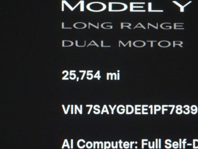 2023 Tesla Model Y Long Range AWD *TRAFFIC AWARE CRUISE CONTROL, NAVIGATION, SAFETY ALERTS, SURROUND VIEW CAMERAS, PANORAMA GLASS ROOF, HEATED SEATS/STEERING WHEEL, WIRELESS CHARGING Round Rock TX