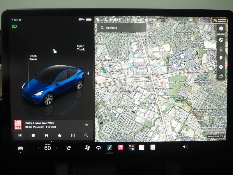 2023 Tesla Model Y Long Range AWD *TRAFFIC AWARE CRUISE CONTROL, NAVIGATION, SAFETY ALERTS, SURROUND VIEW CAMERAS, PANORAMA GLASS ROOF, HEATED SEATS/STEERING WHEEL, WIRELESS CHARGING Round Rock TX