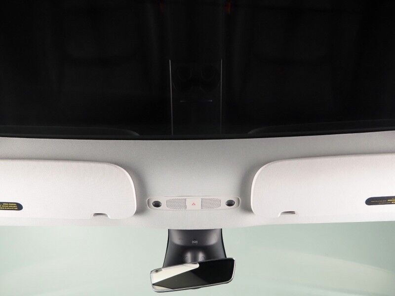 2023 Tesla Model Y Long Range AWD *TRAFFIC AWARE CRUISE CONTROL, NAVIGATION, SAFETY ALERTS, SURROUND VIEW CAMERAS, PANORAMA GLASS ROOF, HEATED SEATS/STEERING WHEEL, WIRELESS CHARGING Round Rock TX