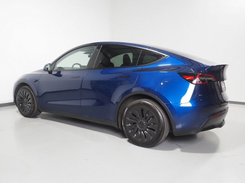 2023 Tesla Model Y Long Range AWD *TRAFFIC AWARE CRUISE CONTROL, NAVIGATION, SAFETY ALERTS, SURROUND VIEW CAMERAS, PANORAMA GLASS ROOF, HEATED SEATS/STEERING WHEEL, WIRELESS CHARGING Round Rock TX