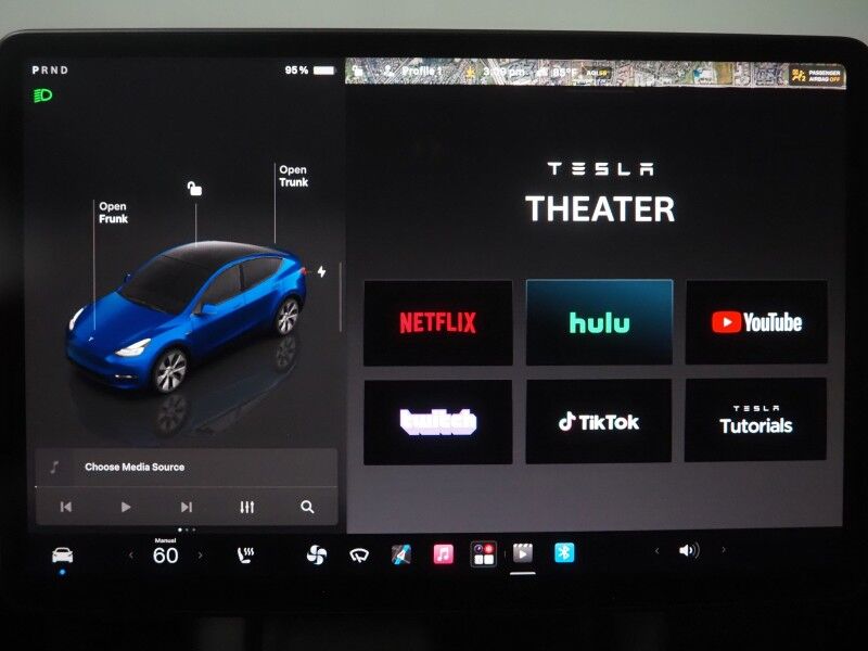 2023 Tesla Model Y Long Range AWD *TRAFFIC AWARE CRUISE CONTROL, NAVIGATION, SAFETY ALERTS, SURROUND VIEW CAMERAS, PANORAMA GLASS ROOF, HEATED SEATS/STEERING WHEEL, WIRELESS CHARGING Round Rock TX