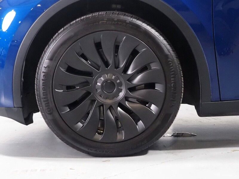 2023 Tesla Model Y Long Range AWD *TRAFFIC AWARE CRUISE CONTROL, NAVIGATION, SAFETY ALERTS, SURROUND VIEW CAMERAS, PANORAMA GLASS ROOF, HEATED SEATS/STEERING WHEEL, WIRELESS CHARGING Round Rock TX