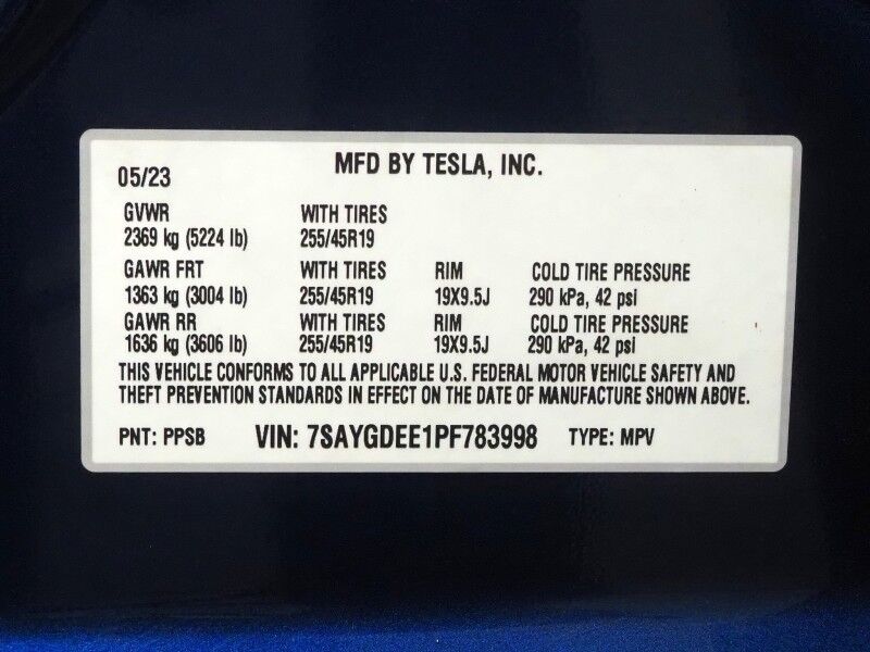 2023 Tesla Model Y Long Range AWD *TRAFFIC AWARE CRUISE CONTROL, NAVIGATION, SAFETY ALERTS, SURROUND VIEW CAMERAS, PANORAMA GLASS ROOF, HEATED SEATS/STEERING WHEEL, WIRELESS CHARGING Round Rock TX