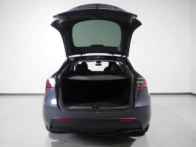 2023 Tesla Model Y Long Range AWD *TRAFFIC AWARE CRUISE CONTROL, NAVIGATION, SAFETY ALERTS, SURROUND VIEW CAMERAS, PANORAMA GLASS ROOF, HEATED SEATS/STEERING WHEEL, WIRELESS CHARGING Round Rock TX