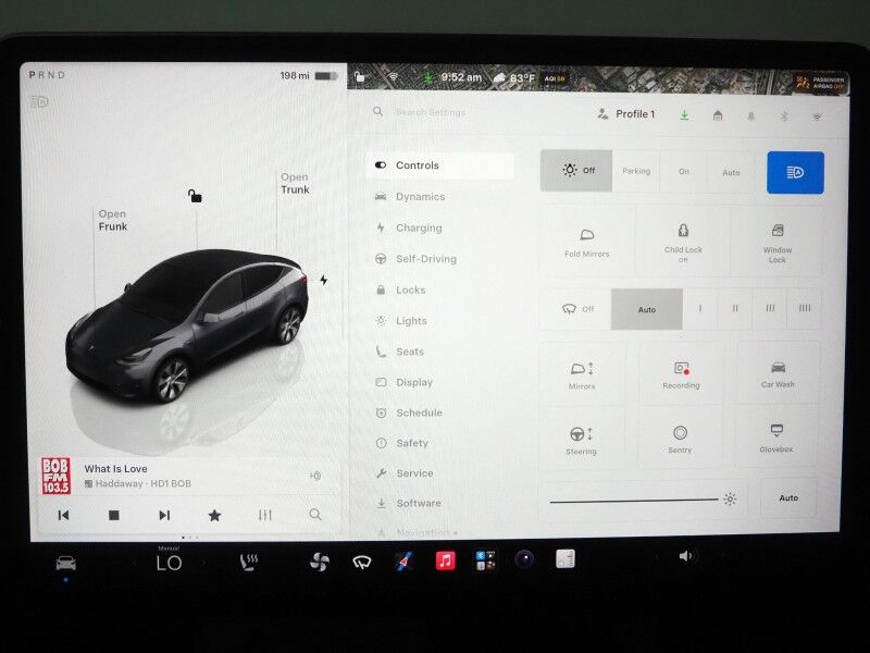 2023 Tesla Model Y Long Range AWD *TRAFFIC AWARE CRUISE CONTROL, NAVIGATION, SAFETY ALERTS, SURROUND VIEW CAMERAS, PANORAMA GLASS ROOF, HEATED SEATS/STEERING WHEEL, WIRELESS CHARGING Round Rock TX
