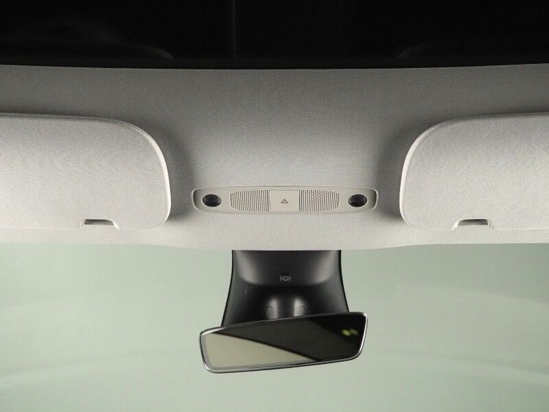 2023 Tesla Model Y Long Range AWD *TRAFFIC AWARE CRUISE CONTROL, NAVIGATION, SAFETY ALERTS, SURROUND VIEW CAMERAS, PANORAMA GLASS ROOF, HEATED SEATS/STEERING WHEEL, WIRELESS CHARGING Round Rock TX