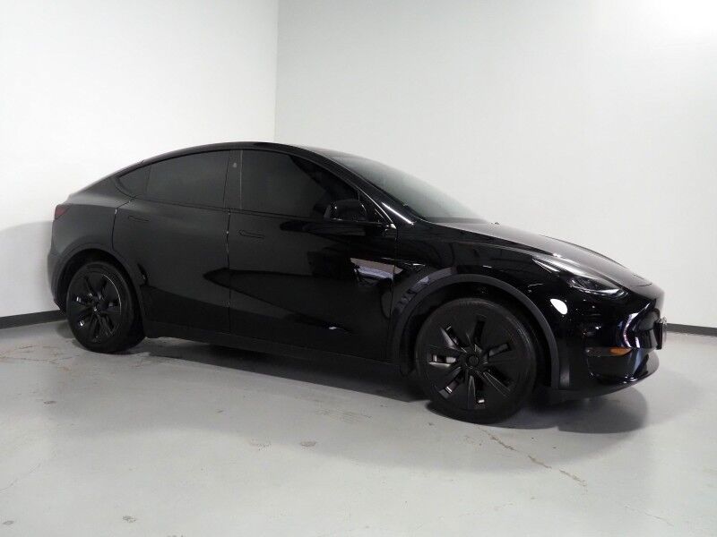 2023 Tesla Model Y Long Range AWD *TRAFFIC AWARE CRUISE CONTROL, NAVIGATION, SAFETY ALERTS, SURROUND VIEW CAMERAS, PANORAMA GLASS ROOF, HEATED SEATS/STEERING WHEEL, WIRELESS CHARGING