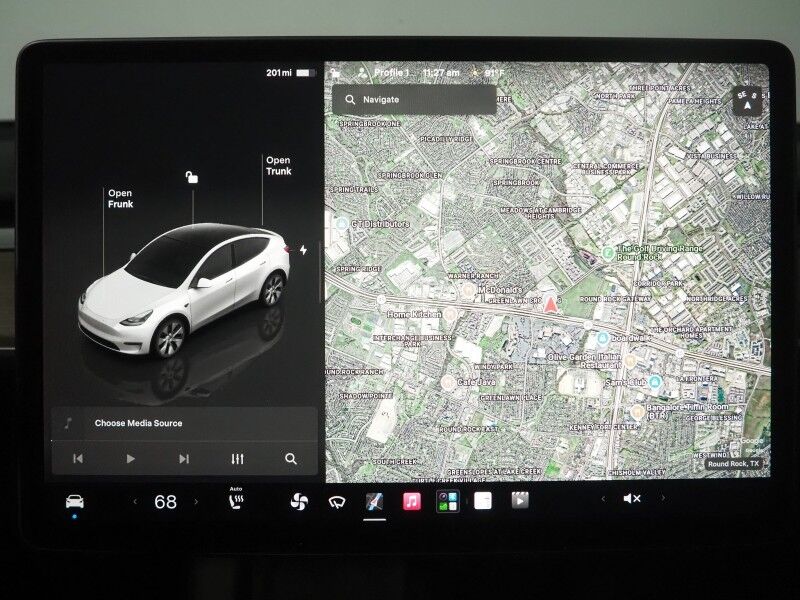 2023 Tesla Model Y Long Range AWD *TRAFFIC AWARE CRUISE CONTROL, NAVIGATION, SAFETY ALERTS, SURROUND VIEW CAMERAS, PANORAMA GLASS ROOF, HEATED SEATS/STEERING WHEEL, WIRELESS CHARGING Round Rock TX