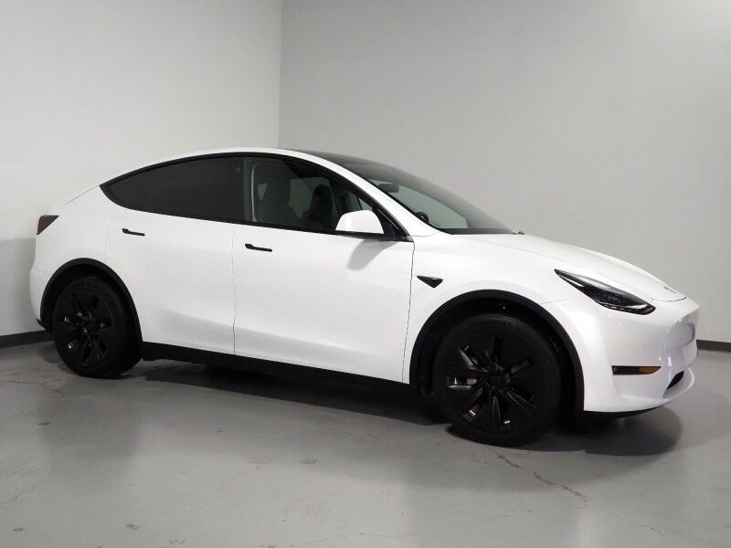 2023 Tesla Model Y Long Range AWD *TRAFFIC AWARE CRUISE CONTROL, NAVIGATION, SAFETY ALERTS, SURROUND VIEW CAMERAS, PANORAMA GLASS ROOF, HEATED SEATS/STEERING WHEEL, WIRELESS CHARGING