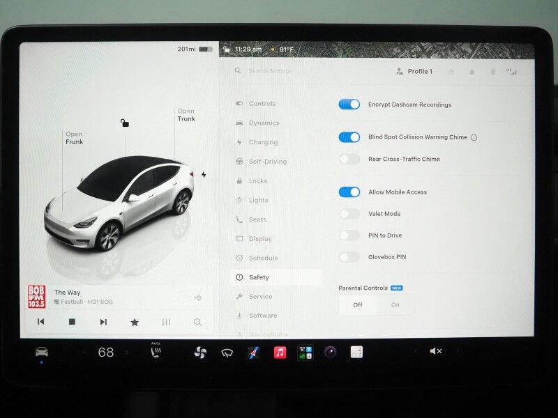 2023 Tesla Model Y Long Range AWD *TRAFFIC AWARE CRUISE CONTROL, NAVIGATION, SAFETY ALERTS, SURROUND VIEW CAMERAS, PANORAMA GLASS ROOF, HEATED SEATS/STEERING WHEEL, WIRELESS CHARGING Round Rock TX