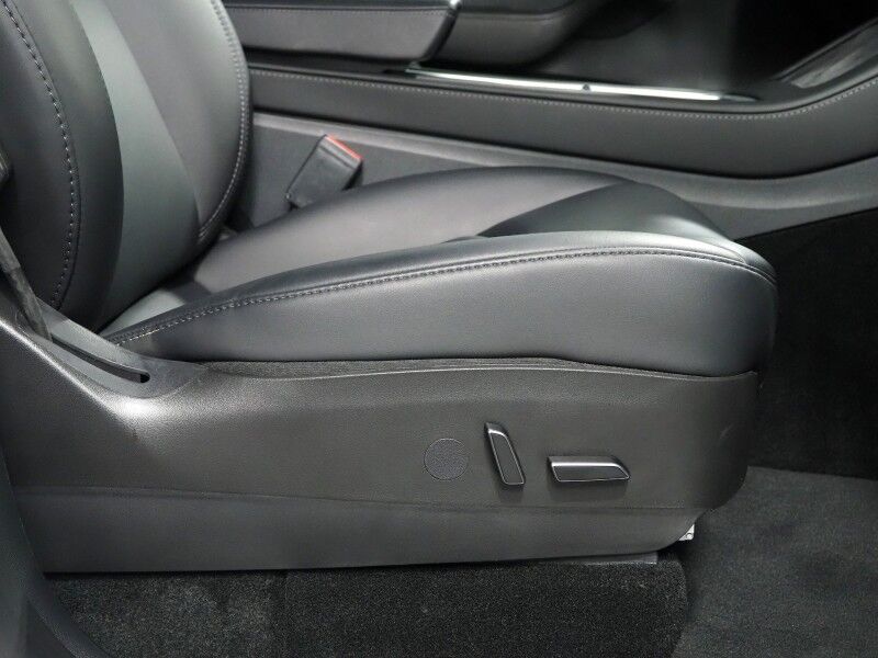 2023 Tesla Model Y Long Range AWD *TRAFFIC AWARE CRUISE CONTROL, NAVIGATION, SAFETY ALERTS, SURROUND VIEW CAMERAS, PANORAMA GLASS ROOF, HEATED SEATS/STEERING WHEEL, WIRELESS CHARGING Round Rock TX