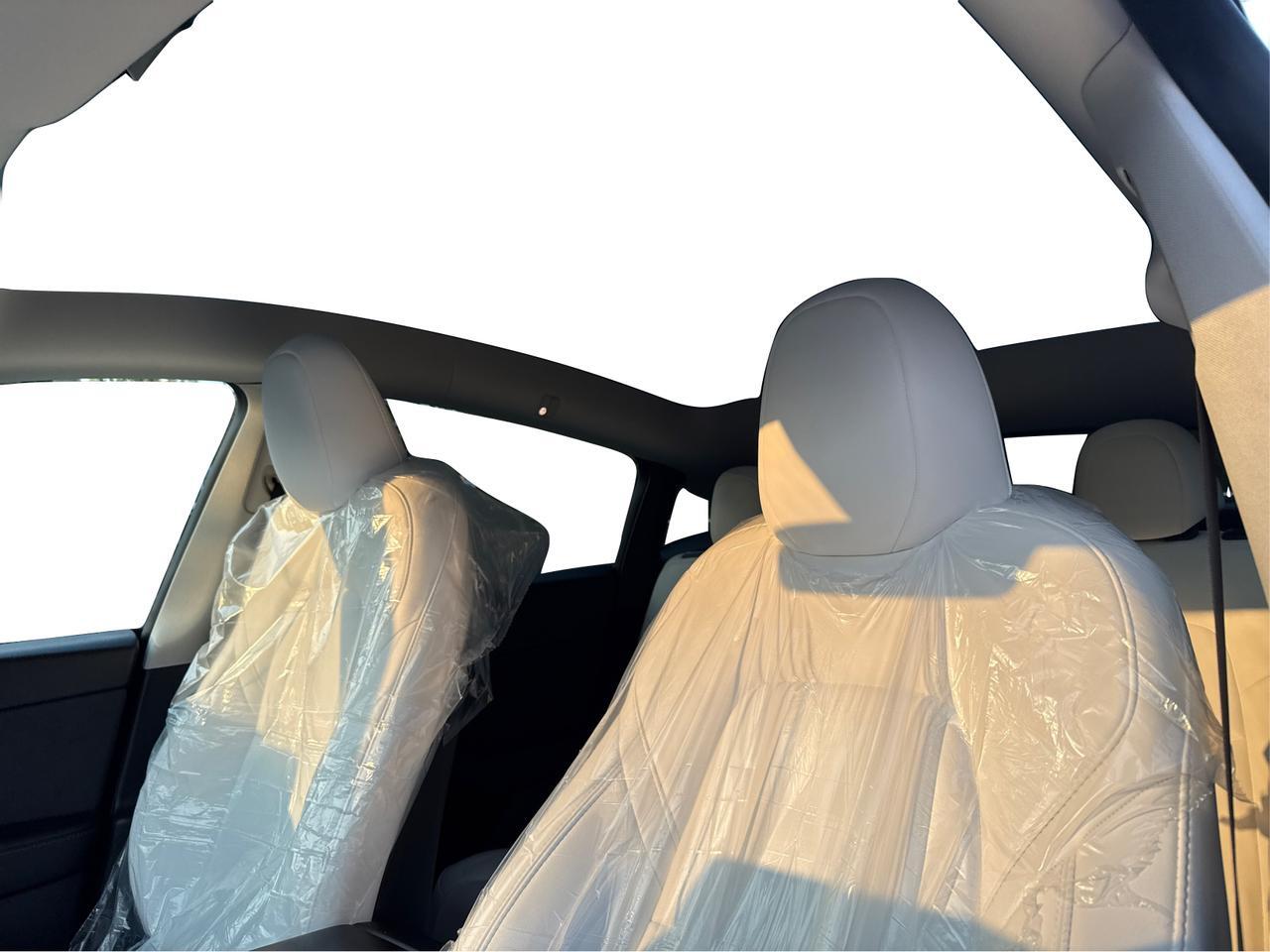 2023 Tesla Model Y Long Range AWD/WHITE INTERIOR/NO ACCIDENT Richmond Hill ON