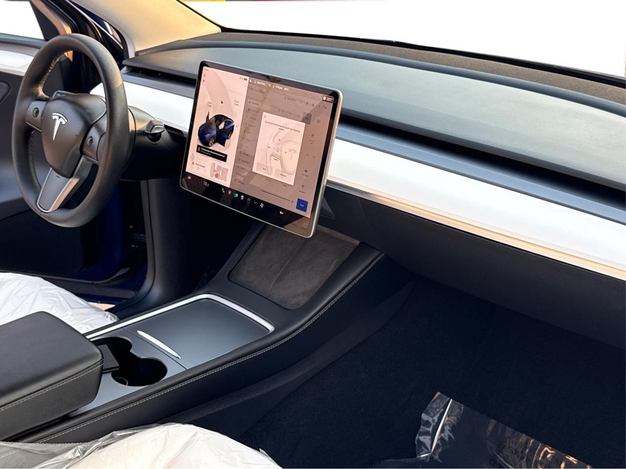 2023 Tesla Model Y Long Range AWD/WHITE INTERIOR/NO ACCIDENT Richmond Hill ON
