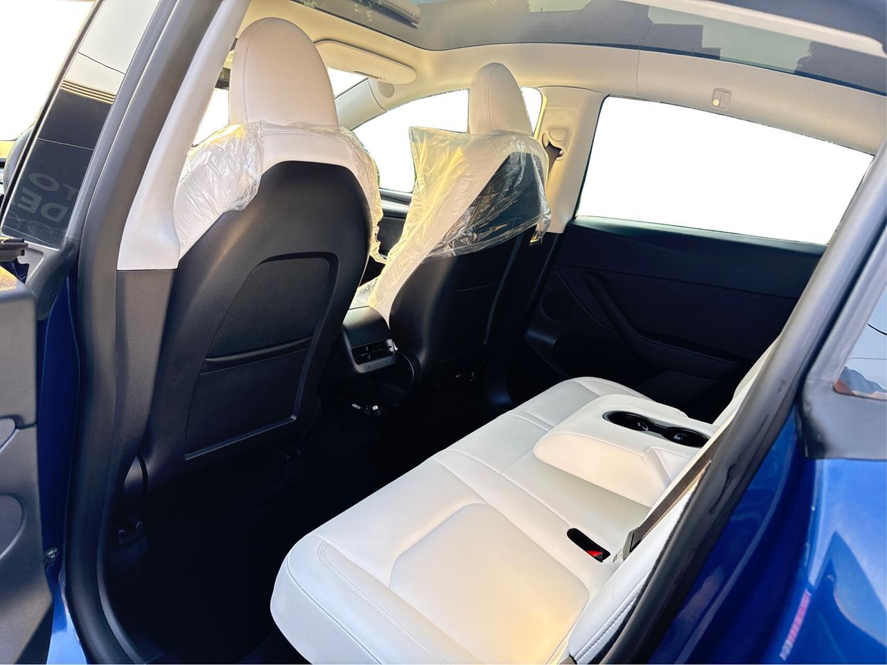 2023 Tesla Model Y Long Range AWD/WHITE INTERIOR/NO ACCIDENT Richmond Hill ON