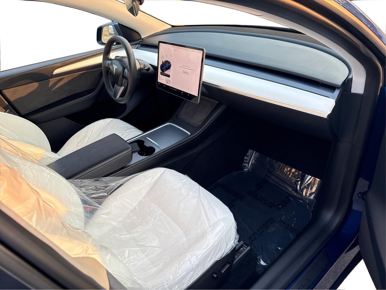 2023 Tesla Model Y Long Range AWD/WHITE INTERIOR/NO ACCIDENT Richmond Hill ON