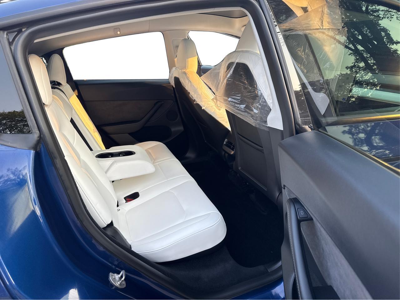 2023 Tesla Model Y Long Range AWD/WHITE INTERIOR/NO ACCIDENT Richmond Hill ON