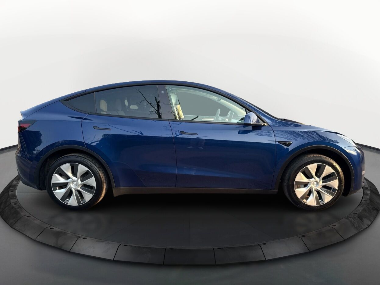 2023 Tesla Model Y Long Range AWD/WHITE INTERIOR/NO ACCIDENT Richmond Hill ON
