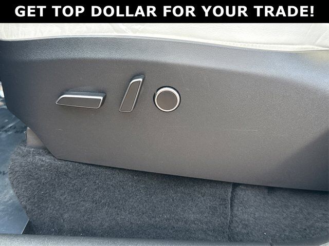 2023 Tesla Model Y Long Range AWD/WHITE INTERIOR/NO ACCIDENT Richmond Hill ON