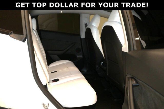 2023 Tesla Model Y Long Range AWD/WHITE INTERIOR/NO ACCIDENT Richmond Hill ON