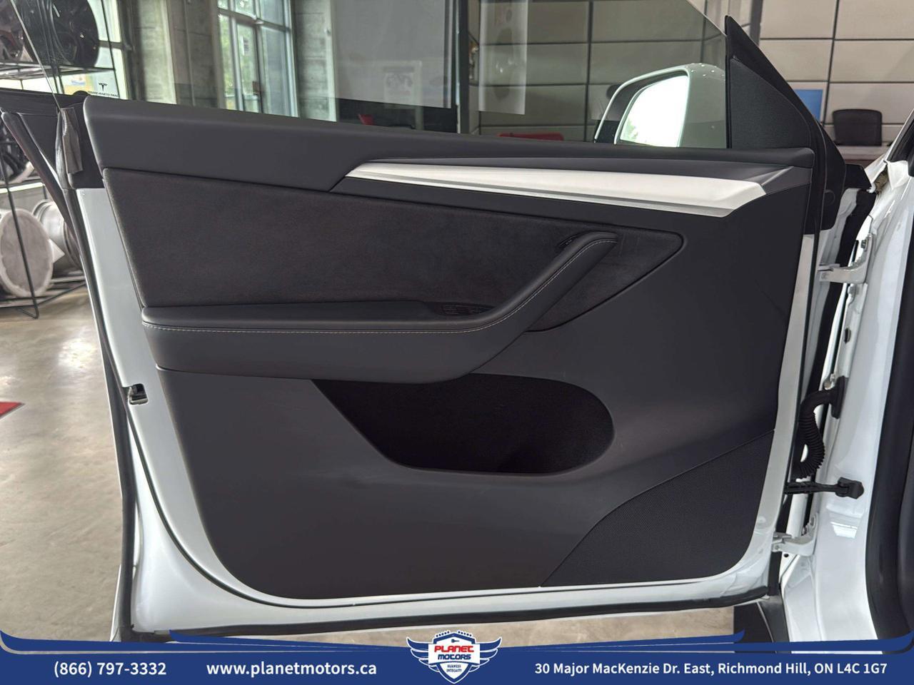 2023 Tesla Model Y Long Range AWD/WHITE INTERIOR/NO ACCIDENT Richmond Hill ON