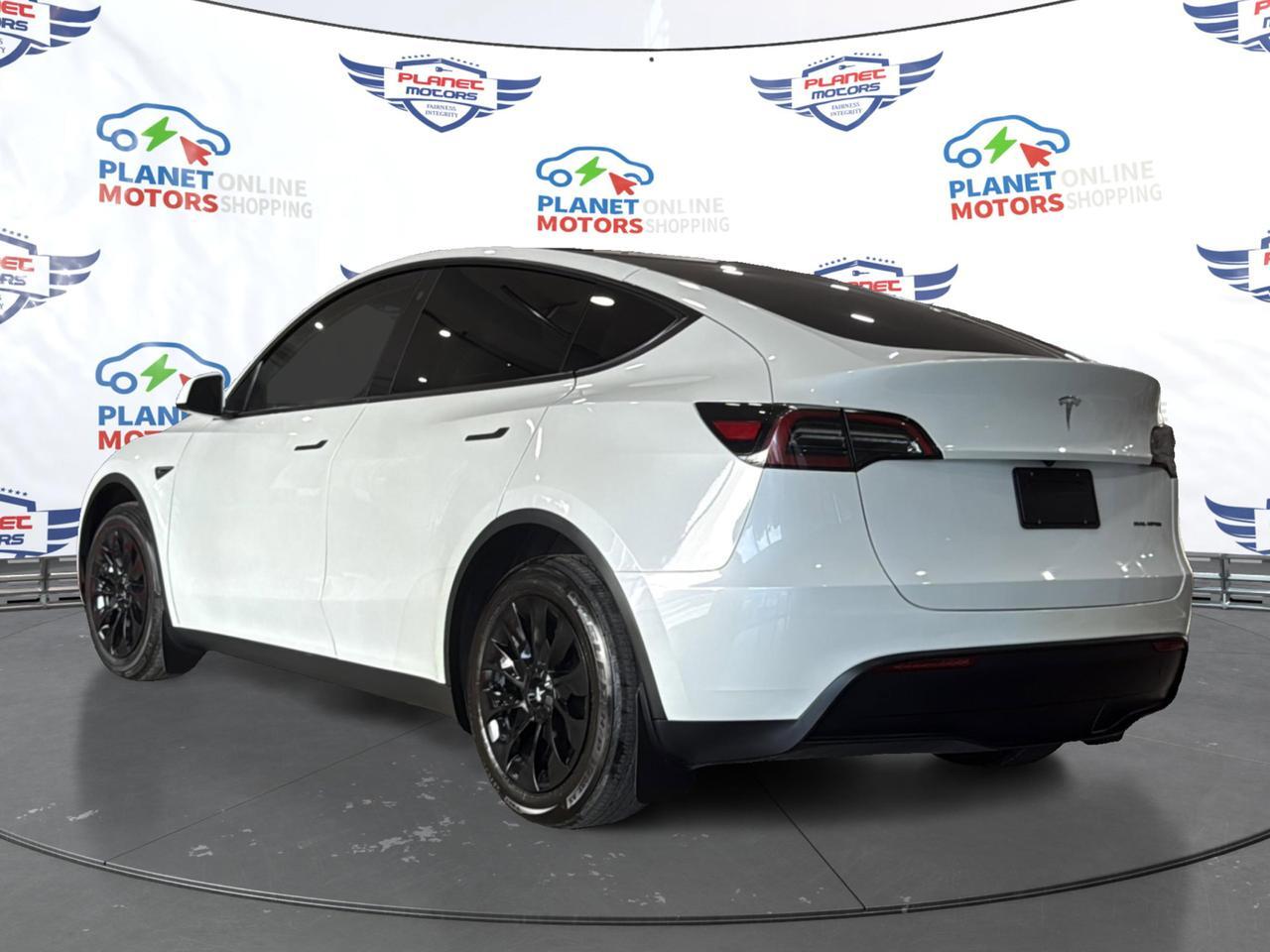 2023 Tesla Model Y Long Range AWD/WHITE INTERIOR/NO ACCIDENT Richmond Hill ON