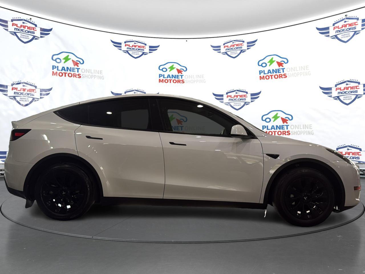2023 Tesla Model Y Long Range AWD/WHITE INTERIOR/NO ACCIDENT Richmond Hill ON