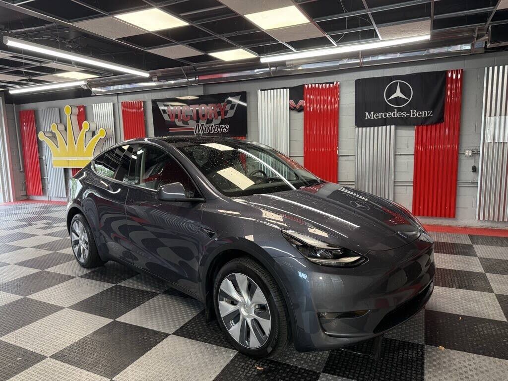 2023 Tesla Model Y Long Range Royal Oak MI