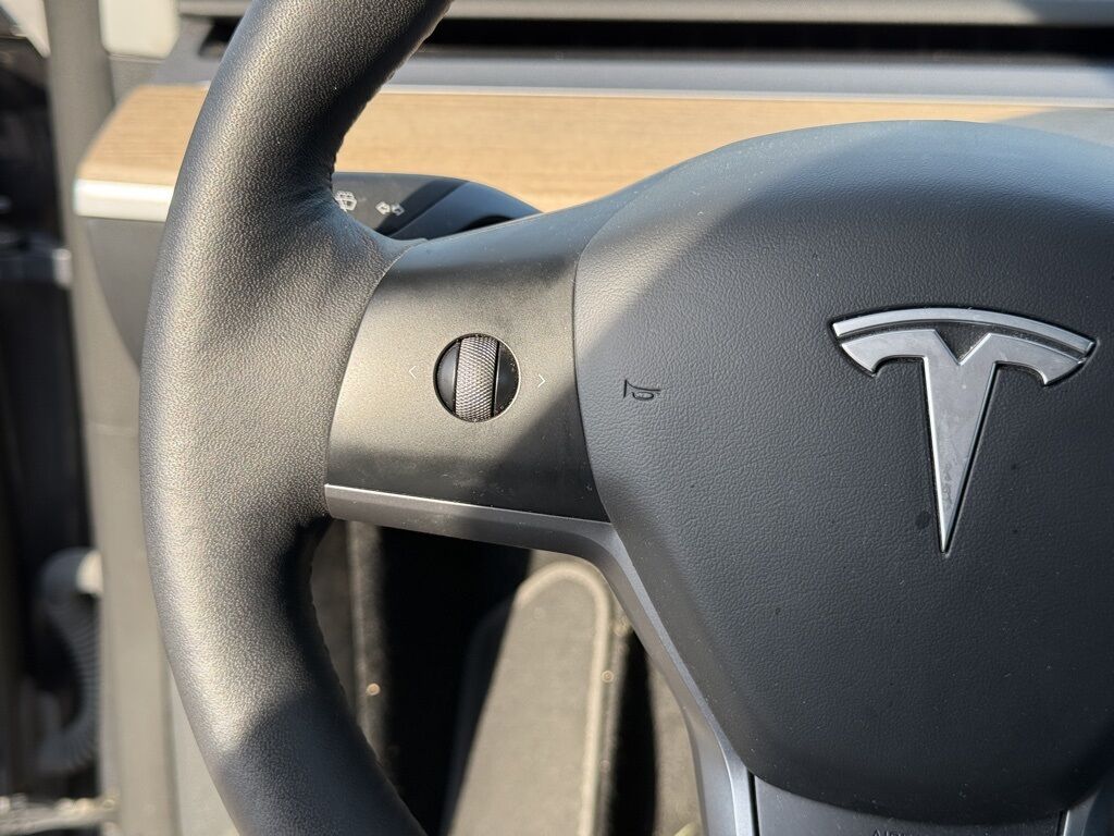 2023 Tesla Model Y Long Range Crestwood KY