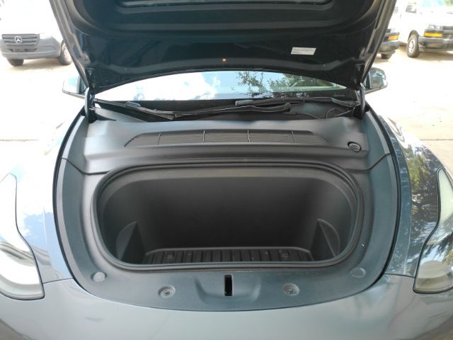 2023 Tesla Model Y Long Range Dual Motor All-Wheel Drive Plano TX