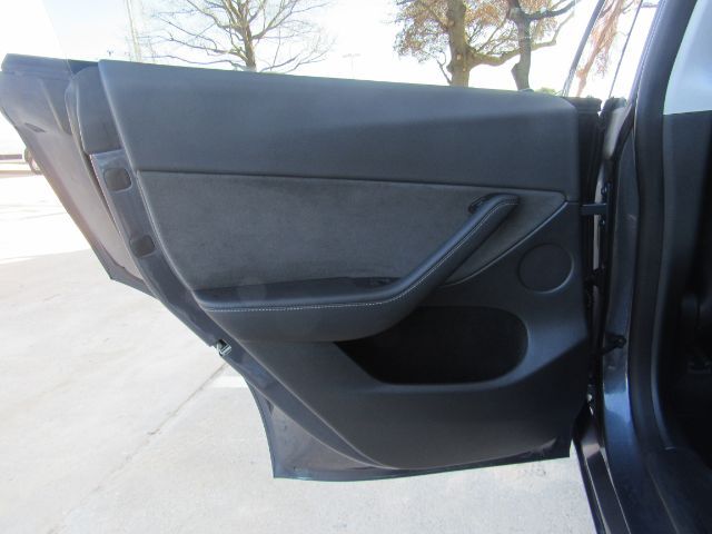 2023 Tesla Model Y Long Range Dual Motor All-Wheel Drive Plano TX