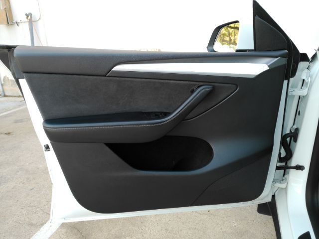 2023 Tesla Model Y Long Range Dual Motor All-Wheel Drive Plano TX