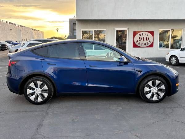 2023 Tesla Model Y Long Range Dual Motor