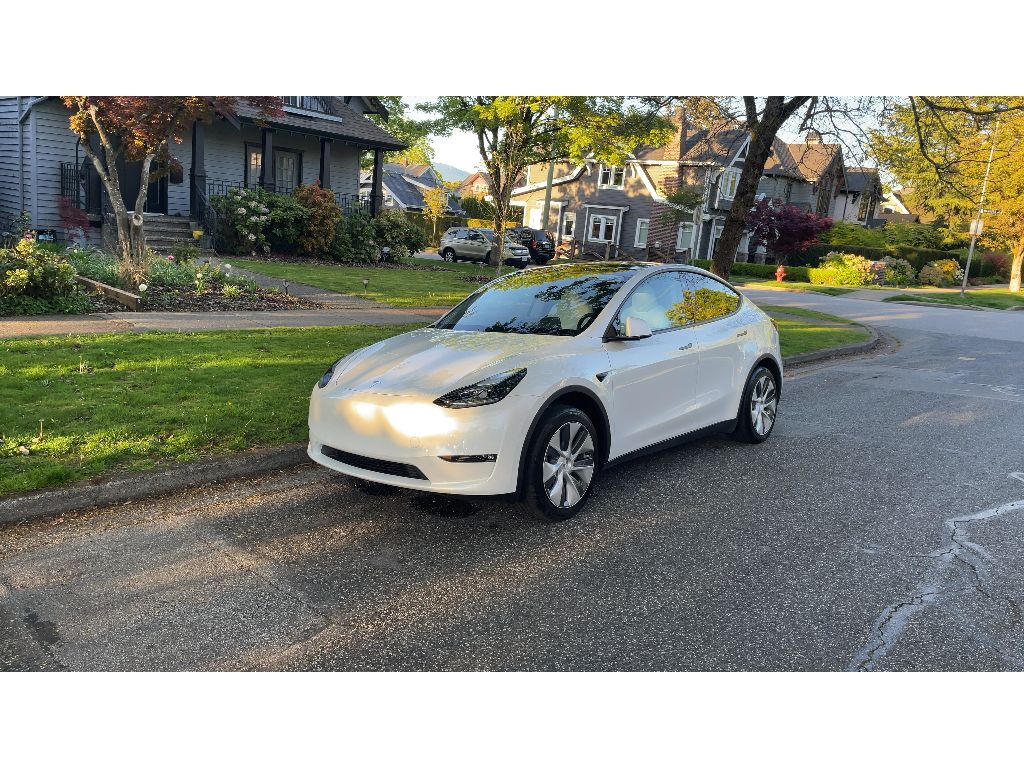 2023 Tesla Model Y Long Range