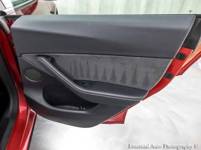 2023 Tesla Model Y Long Range HW4 Willowbrook IL