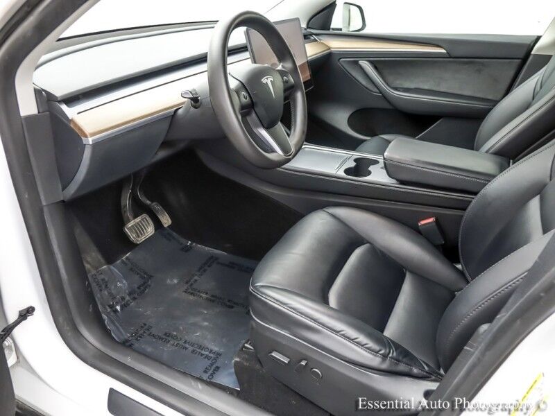 2023 Tesla Model Y Long Range HW4 Willowbrook IL