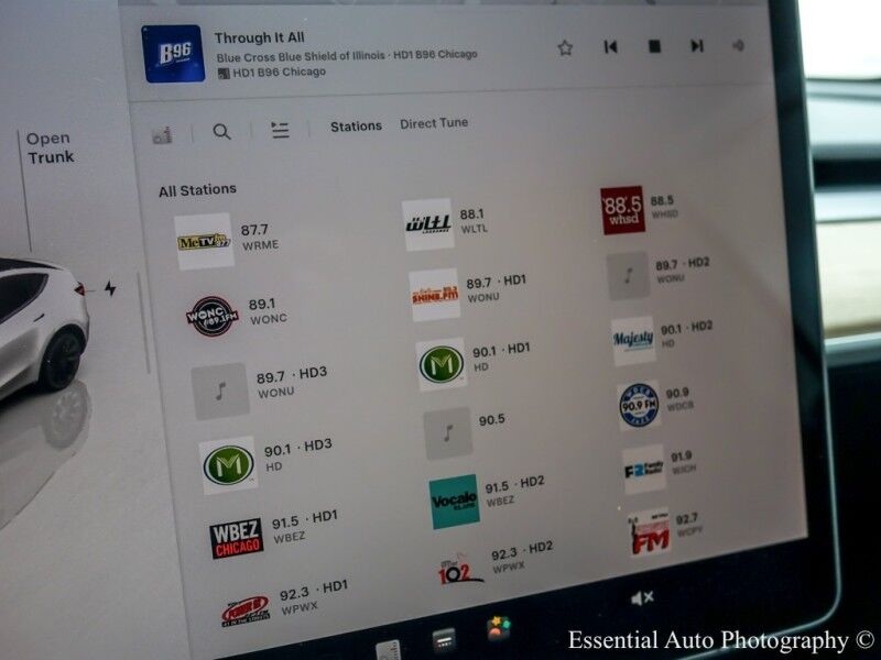 2023 Tesla Model Y Long Range HW4 Willowbrook IL
