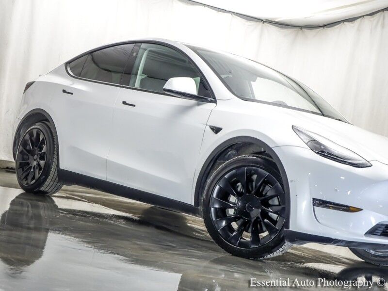 2023 Tesla Model Y Long Range HW4 Willowbrook IL