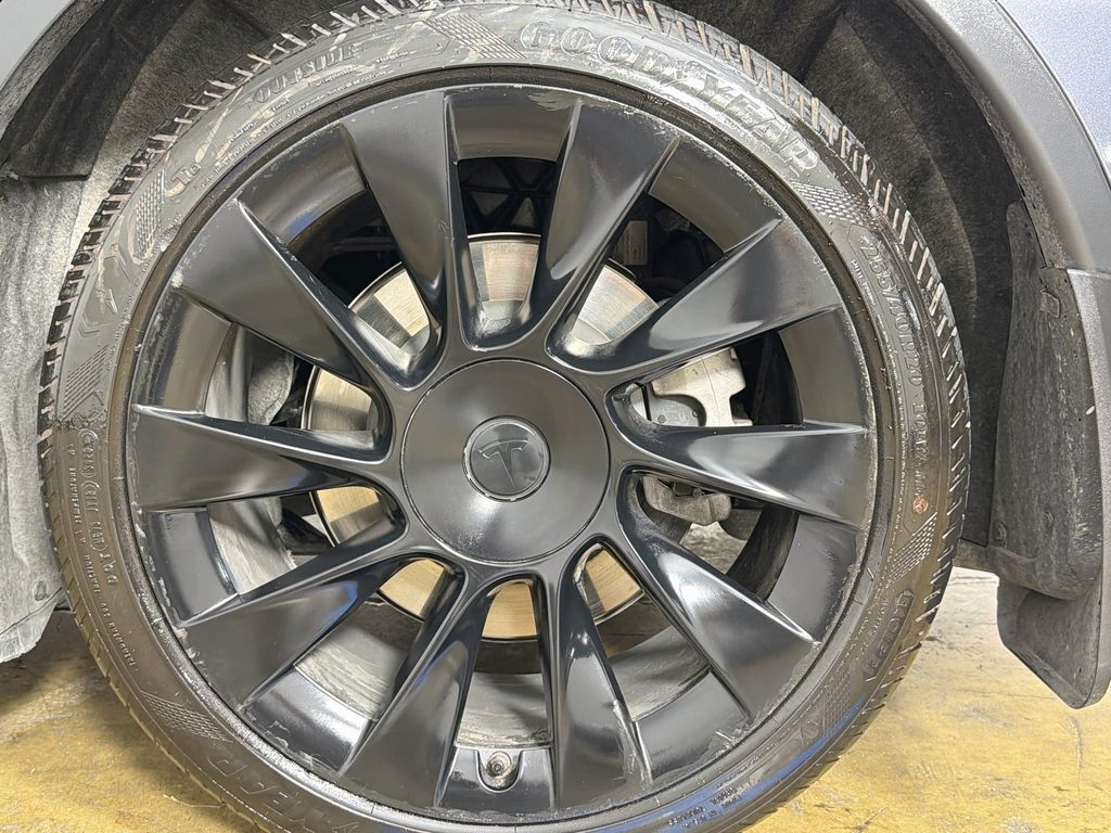 2023 Tesla Model Y Long Range HW4 Willowbrook IL