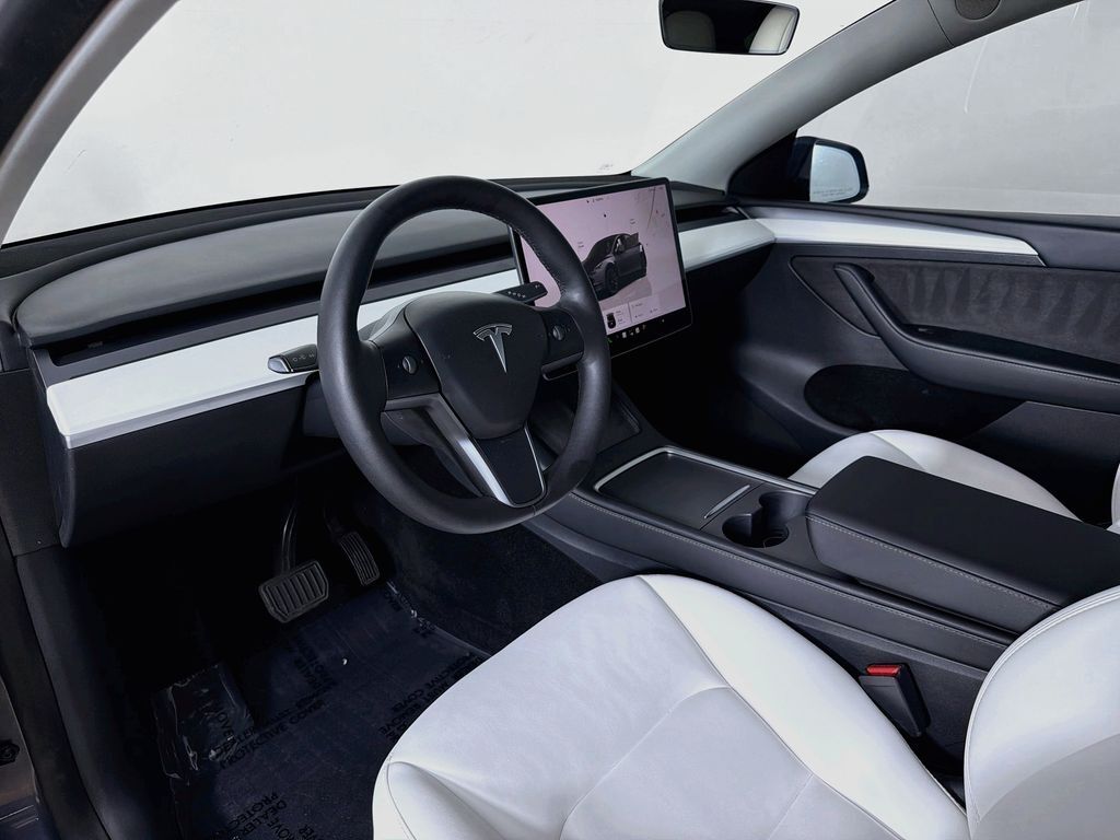 2023 Tesla Model Y Long Range HW4 Willowbrook IL